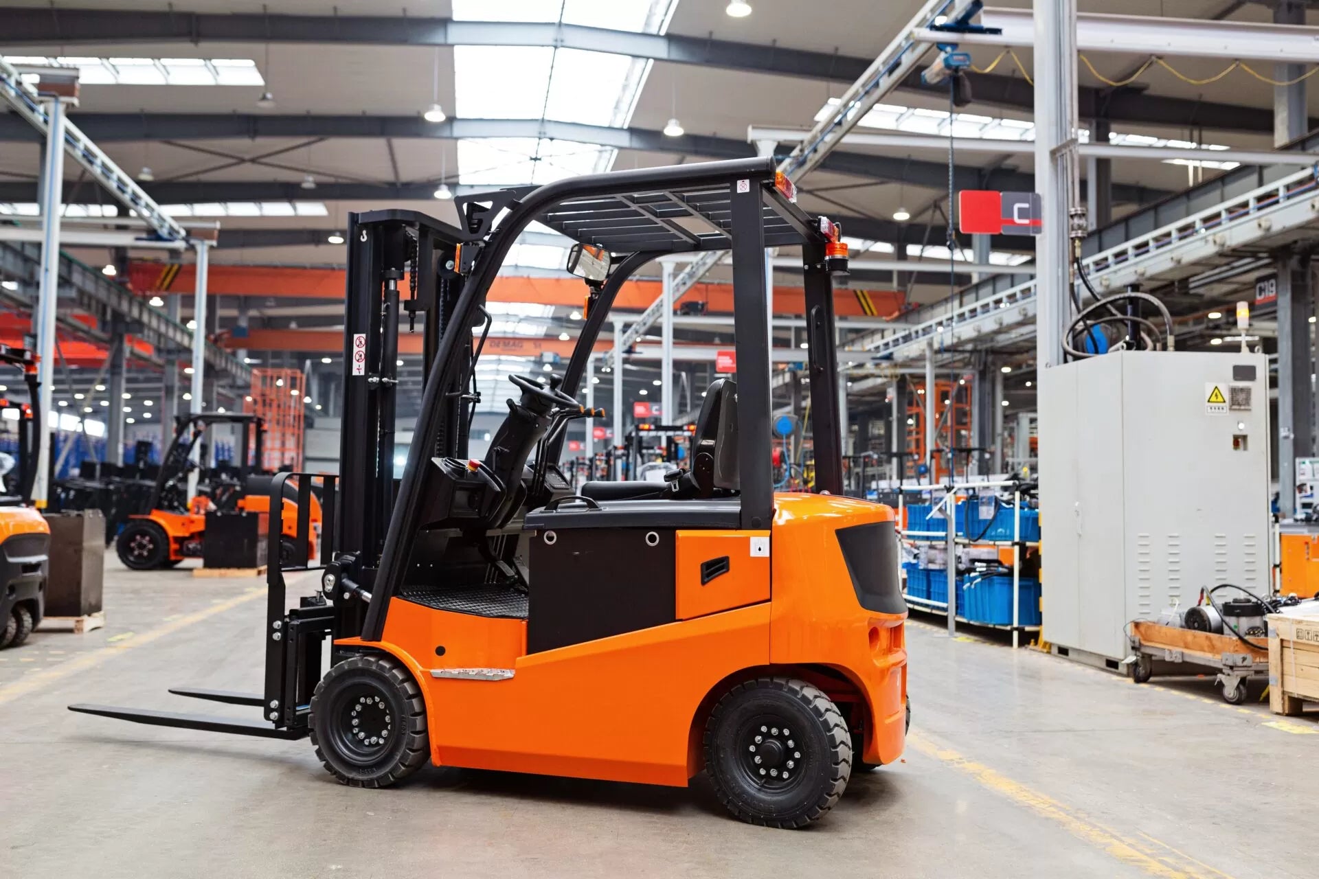 Industrial & Warehouse Material Handling Equipment