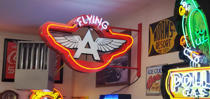 Model: O-FLYINGA / Rotating Flying A Gas & Oil Neon Sign Exclusive Vintage Recreation